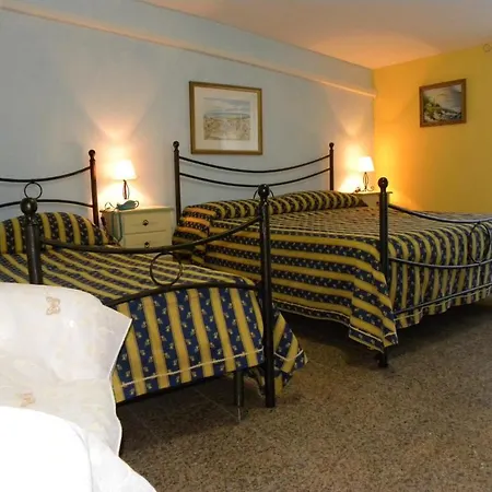 Fernanda Hotel Letojanni