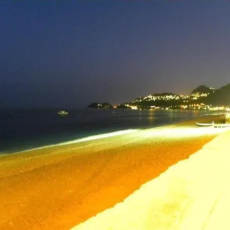 מלון Fernanda 3*