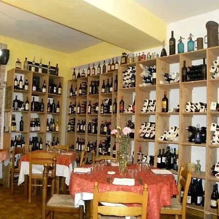 מלון Fernanda 3*