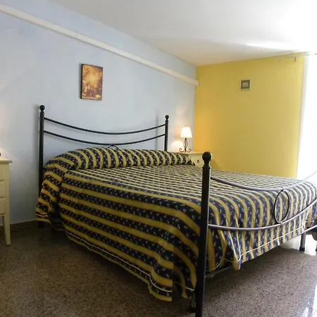 Hotell Fernanda Letojanni