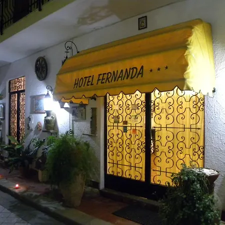 Fernanda Hotell 3*